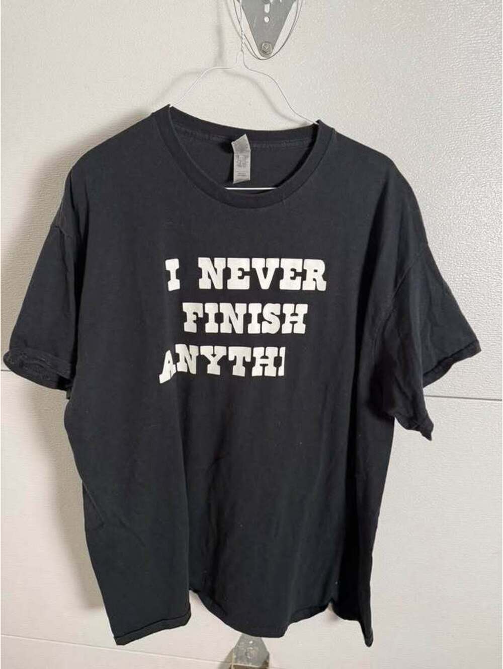 Gildan Black "I Never Finish Anythi" Graphic T-Shirt mens Size XL